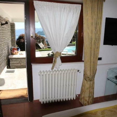 Bed and Breakfast La Volpe Dorata Stresa Exterior foto